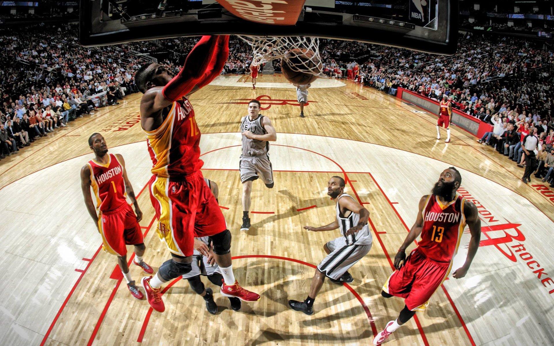 NBA总决赛激战正酣，勇士队逆转取胜扳平大比分
